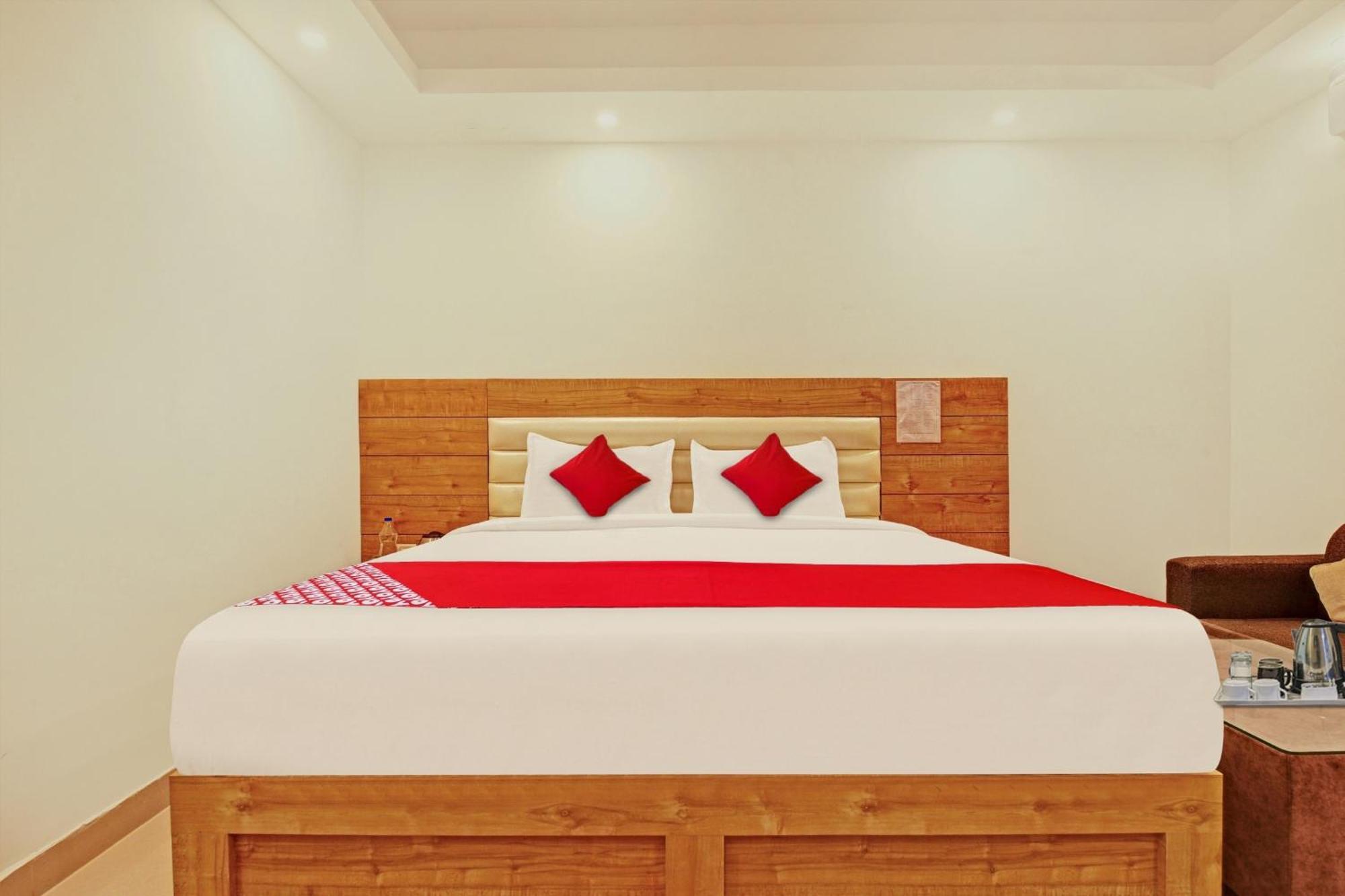 Super Oyo Hotel O Aura Hotel Rajdhani Residency Ranchi Zewnętrze zdjęcie